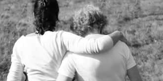 Risarcimento danni.  Morte della zia in un incidente stradale: i nipoti vanno risarciti, anche se non conviventi!